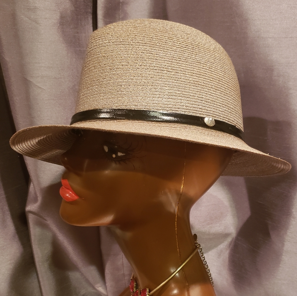 Unisex - Picture 2 of 5